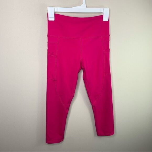 Zyia Party Pink pocket light n tight Capri size 4 - Picture 3 of 7